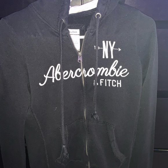 Woman’s Abercrombie zip up hoodie, tightly fitted - Picture 1 of 2